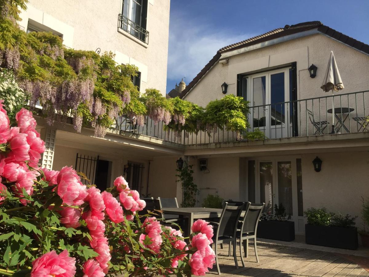 Les Gites Du Clos Saint-Martin Maule Exterior foto